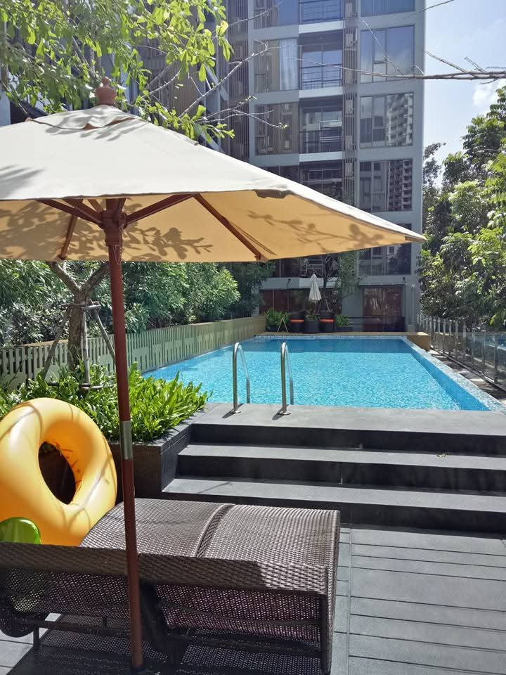 Klass silom, Holidays Uses only. Klass silom, Holidays Uses only.
