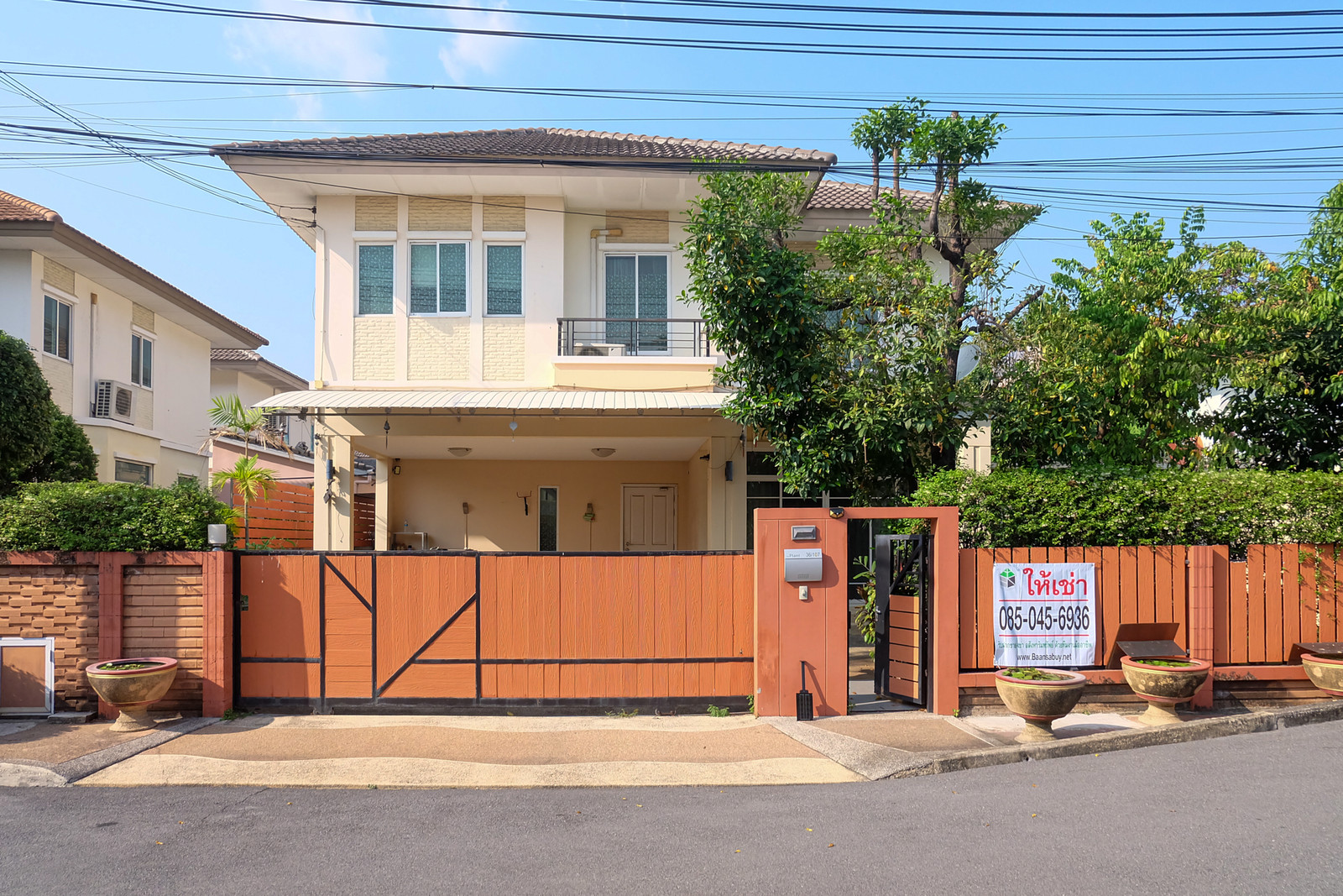 ✨Single-detached house for sale near The Plant Ratchaphruek - attached to the central area, 69.3 sq m, adding a separate room outside the house. ✨Single-detached house for sale near The Plant Ratchaphruek - attached to the central area, 69.3 sq m, adding a separate room outside the house.