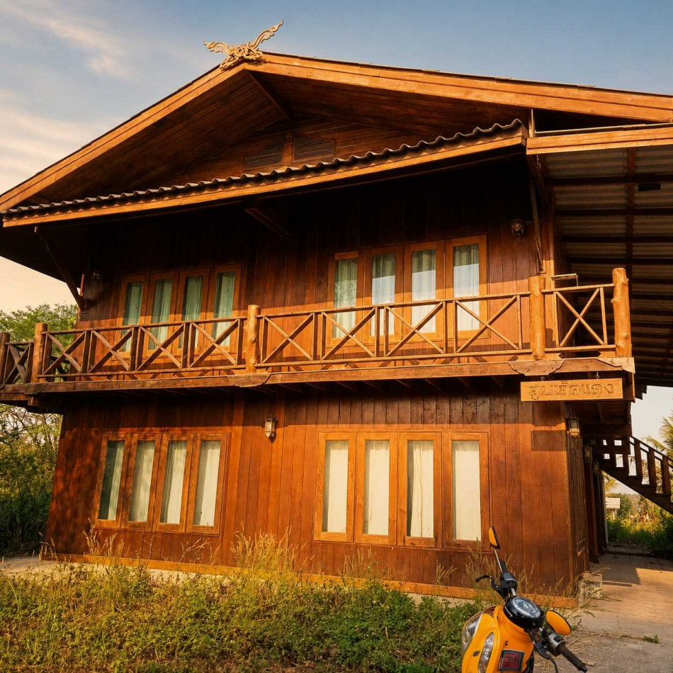 Land for sale in Mae Chan, Chiang Rai, with a teak and Chingchan wood house, great views, close to nature. 2 rai 3 ngan 40 square wah. Land for sale in Mae Chan, Chiang Rai, with a teak and Chingchan wood house, great views, close to nature. 2 rai 3 ngan 40 square wah.