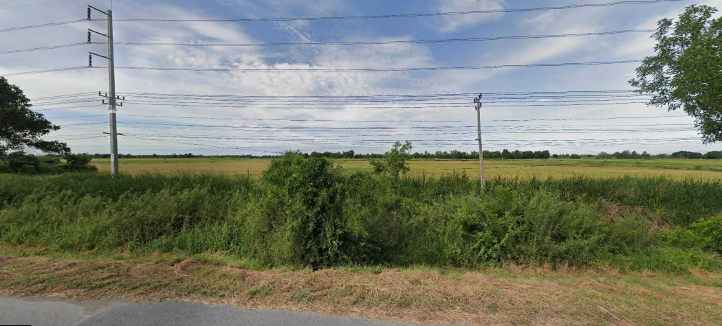 Land for sale, purple zone, on Highway 340, Bang Bua Thong - Suphan Buri, 76 rai. Land for sale, purple zone, on Highway 340, Bang Bua Thong - Suphan Buri, 76 rai.