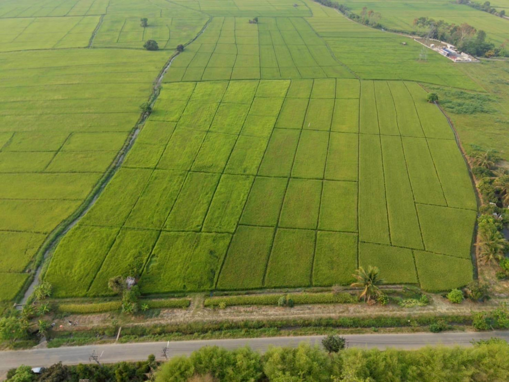 Land for Sale in Chiang Mai, 18-0-74 Rai, Near Highway No. 107 and San Pong Subdistrict Municipality