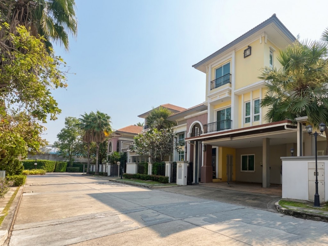 ขาย บ้านเดี่ยว 3 ชั้น แกรนด์ บางกอก บูเลอวาร์ด รัชดา - รามอินทรา 2 ขนาด 95 ตรว 5นอน แต่งหรู ขาย บ้านเดี่ยว 3 ชั้น แกรนด์ บางกอก บูเลอวาร์ด รัชดา - รามอินทรา 2 ขนาด 95 ตรว 5นอน แต่งหรู