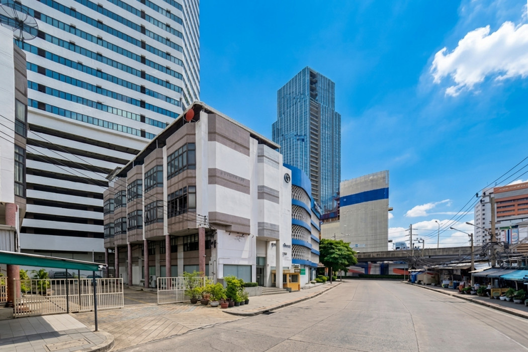 For sale: Modern View Commercial Building, Liapwari 21, 123 sq m, 40 sq wa. Very new. For sale: Modern View Commercial Building, Liapwari 21, 123 sq m, 40 sq wa. Very new.