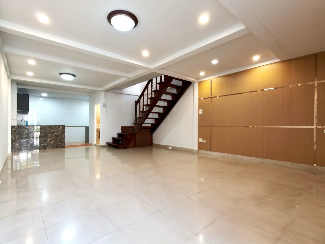 ขาย ทาวน์โฮม หมู่บ้านบดินทร์รักษา 3 ซอยคู้บอน 27 100 ตรม 20 ตรว รีโนเวทใหม่ทั้งหลัง ขาย ทาวน์โฮม หมู่บ้านบดินทร์รักษา 3 ซอยคู้บอน 27 100 ตรม 20 ตรว รีโนเวทใหม่ทั้งหลัง