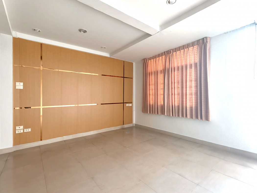 ขาย ทาวน์โฮม หมู่บ้านบดินทร์รักษา 3 ซอยคู้บอน 27 100 ตรม 20 ตรว รีโนเวทใหม่ทั้งหลัง – รูปที่ 4