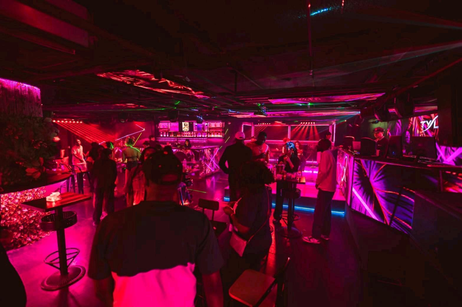 🔥 Rare Take Over Opportunity — Fully Equipped Nightclub in Sukhumvit Entertainment District – รูปที่ 4