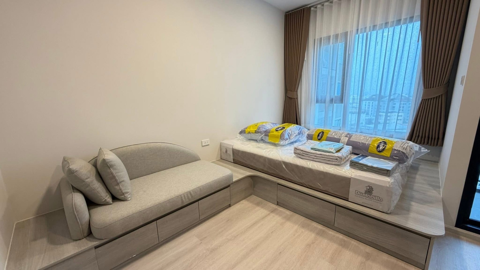 For rent COBE Ratchada - Rama 9
(Cobb Ratchada - Rama 9)
🚨 This price is not easy to find! Condo near MRT only 13,000.- For rent COBE Ratchada - Rama 9
(Cobb Ratchada - Rama 9)
🚨 This price is not easy to find! Condo near MRT only 13,000.-