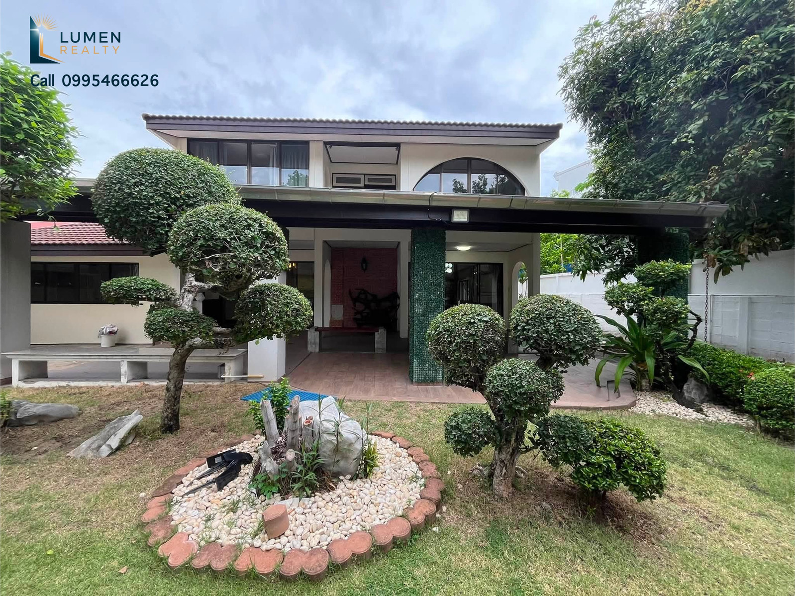 🏡 Rare Trophy Asset: Massive 220 Sq.Wa Main-Road Plot &amp; House for Sale/Rent @ Panya Village, Pattanakarn  🌳