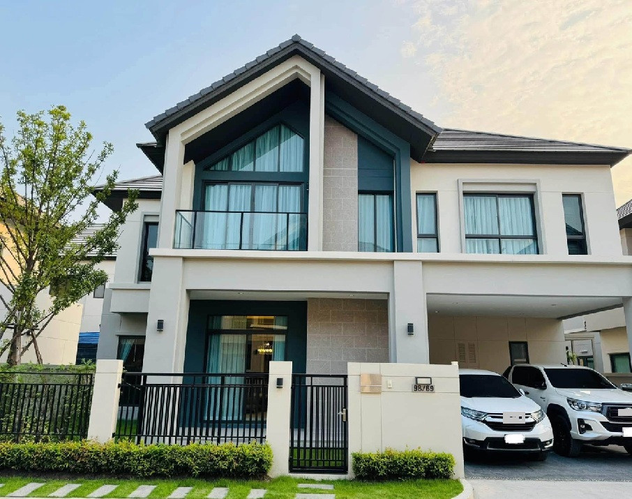 For Rent ให้เช่าบ้านเดี่ยว 2 ชั้น / โครงการ หมู่บ้าน บางกอก บูเลอวาร์ด รามอินทรา-วัชรพล / ติดทางด่วน ทางลง จตุโชติ / ริมถนนจตุโชติ / บ้านสวยมาก / เฟอร์นิเจอร์ครบ / แอร์ 5 เครื่อง / อยู่อาศัย