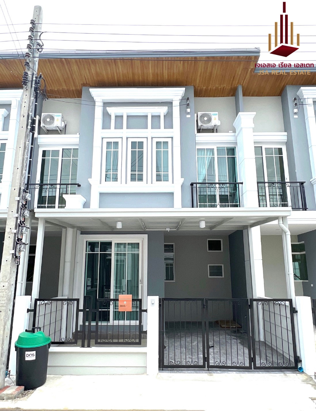 ✨ For Rent:  Golden Town Sukhumvit - Lasalle✨  💰 Only 27,900 THB/month