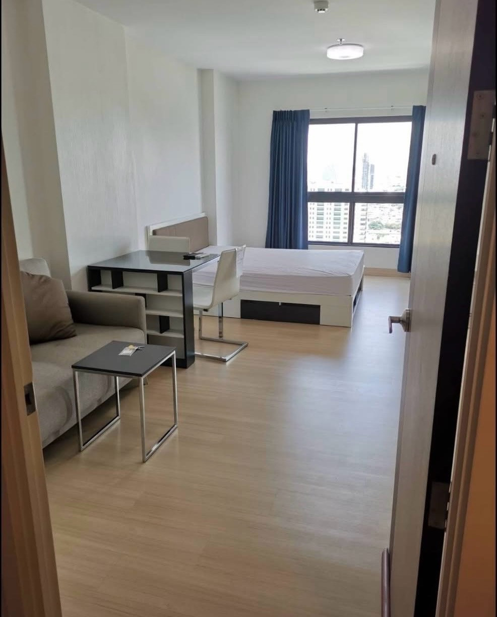 ✨ For rent Supalai Loft Taladplu, Chao Phraya River view room, high floor, ready to move in ✨
📍 Near BTS Talat Phlu and The Mall Tha Phra, convenient location, easy travel into the city. Surrounded by restaurants mall and complete amenities ✨ For rent Supalai Loft Taladplu, Chao Phraya River view room, high floor, ready to move in ✨
📍 Near BTS Talat Phlu and The Mall Tha Phra, convenient location, easy travel into the city. Surrounded by restaurants mall and complete amenities