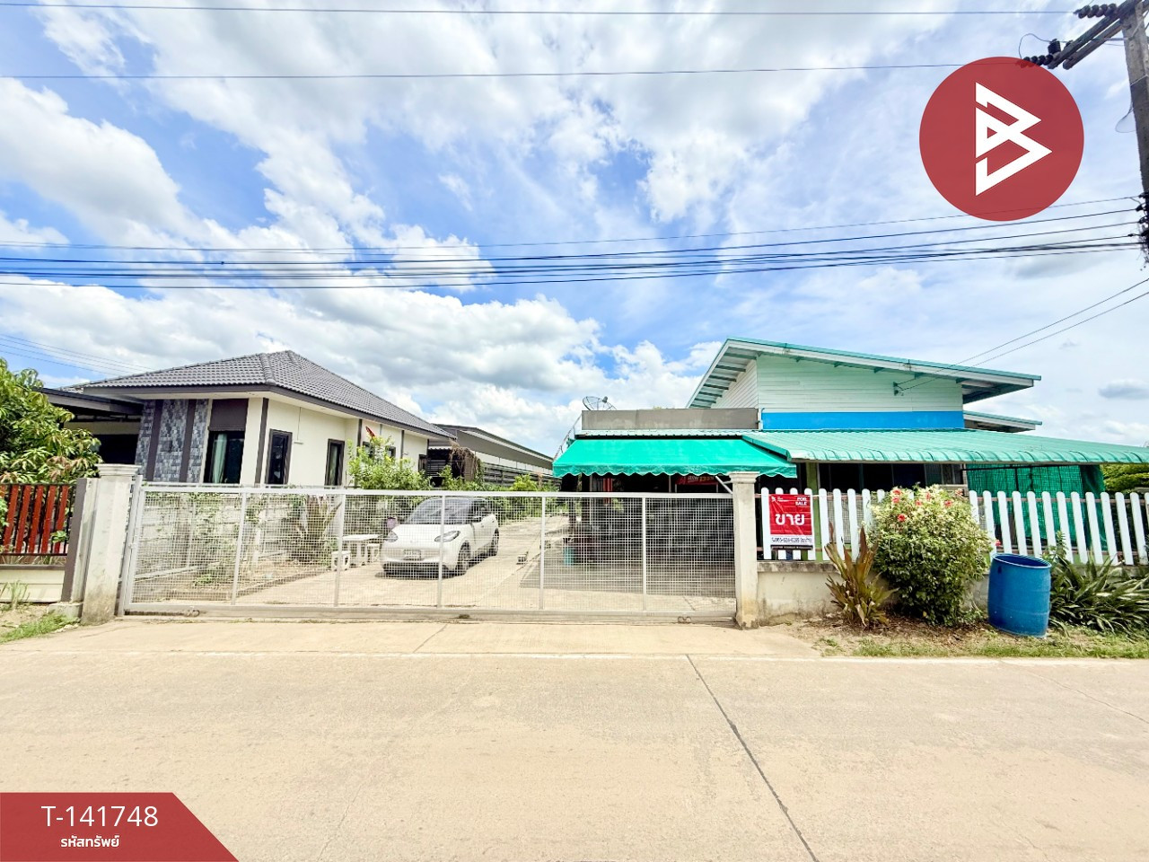 Single-storey detached house for sale, area 3 ngan, 24.5 sq m, Photharam, Ratchaburi. Single-storey detached house for sale, area 3 ngan, 24.5 sq m, Photharam, Ratchaburi.