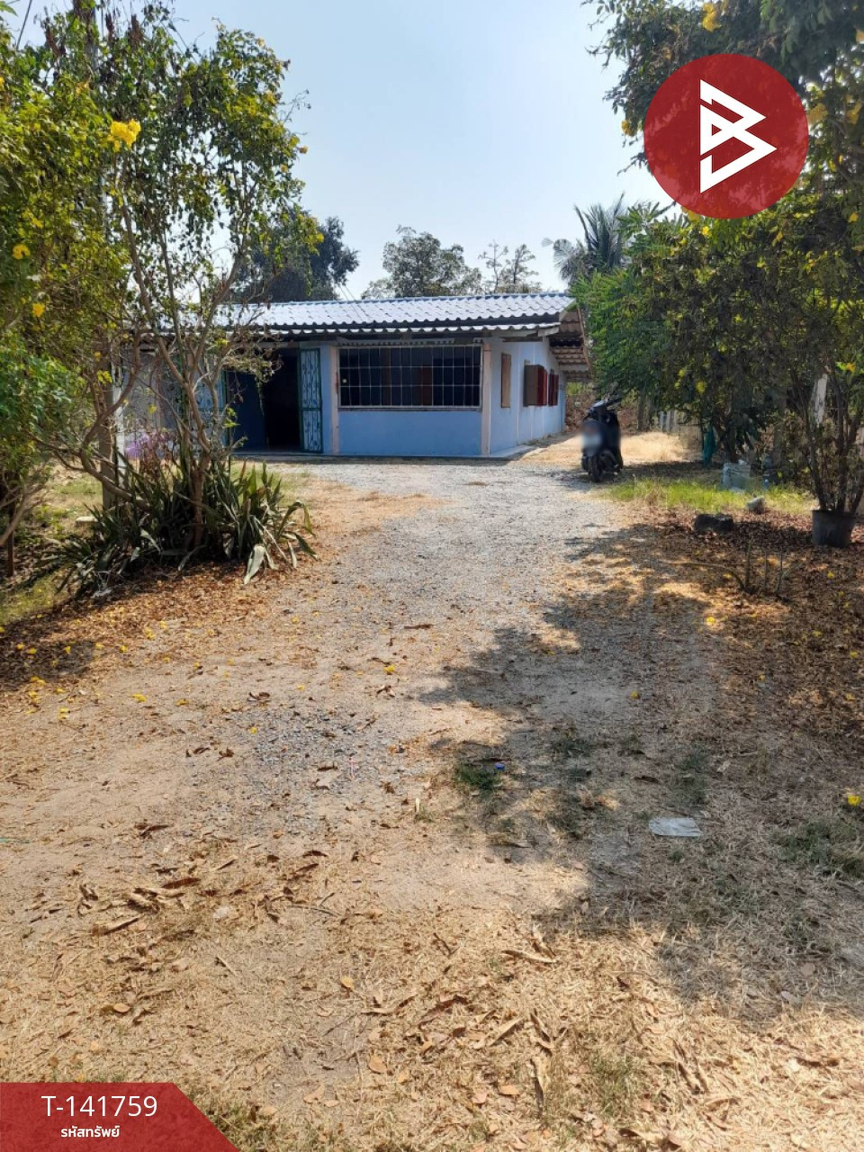 Land for sale with buildings, area 1 rai 59 sq m, Taling Chan Subdistrict, Mueang Suphan Buri.