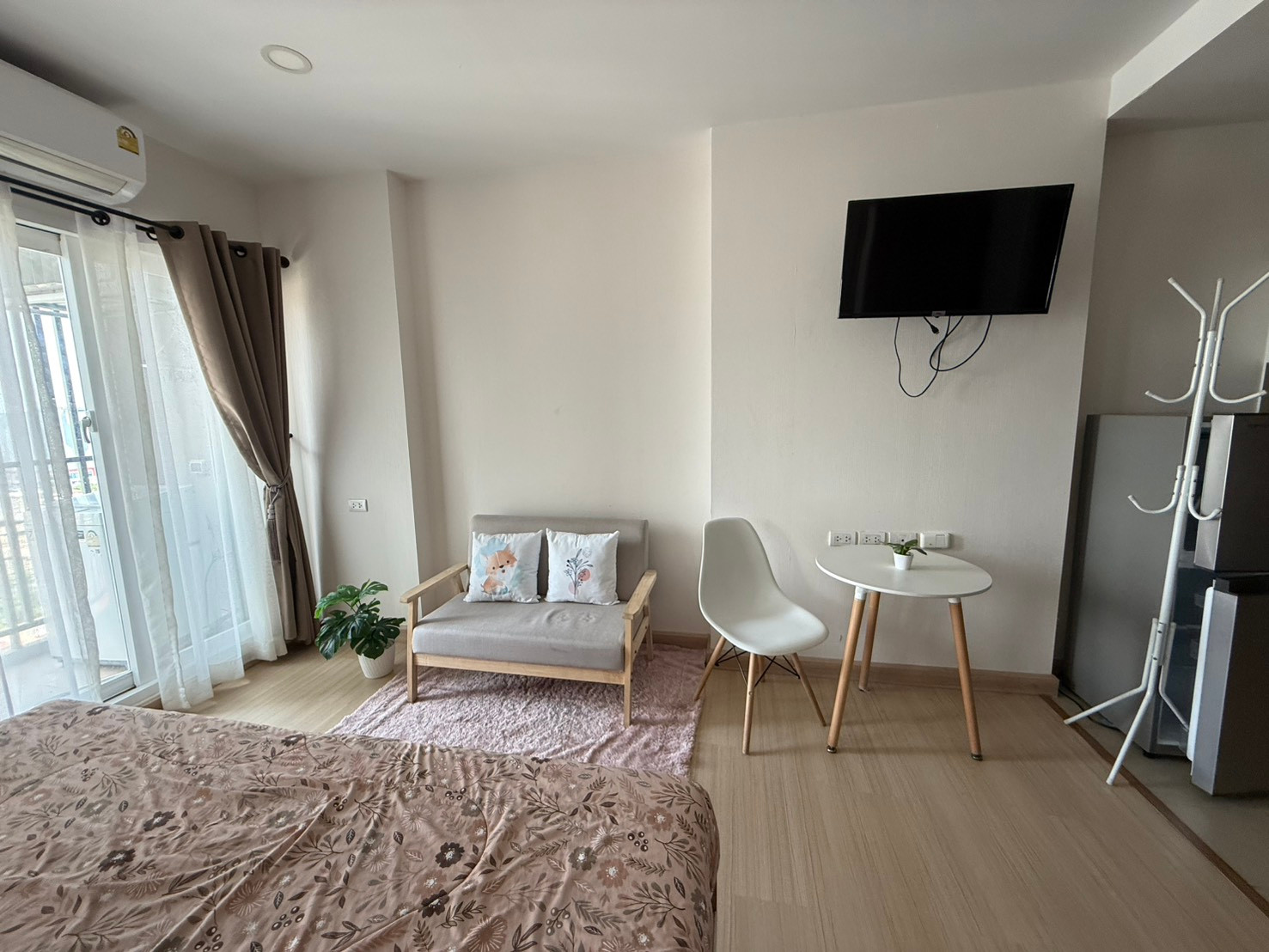 PFD-06973 Condo for rent Supalai Veranda Ramkhamhaeng  beautiful room, perfect functions. Good location next to the main road, near MRT Lam Sali intersection 🏙️✨