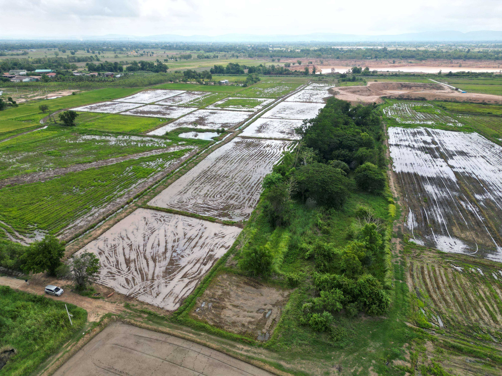 16 rai of land, location near the community Suitable for agriculture and future development. – รูปที่ 3