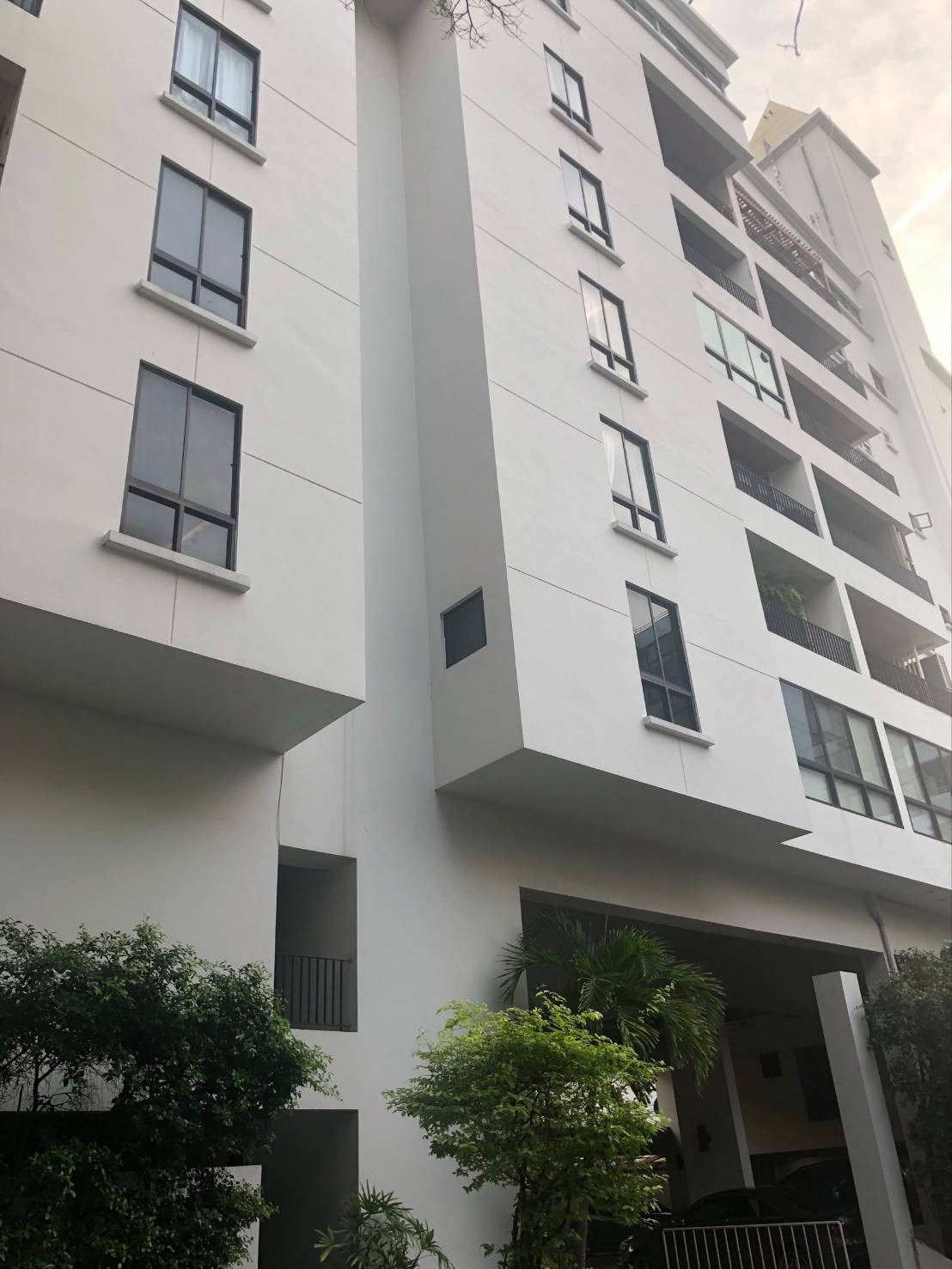 260sqm Newly Renovated, Pet friendly 3 bedrooms condo for sale at Icon 2 – รูปที่ 4