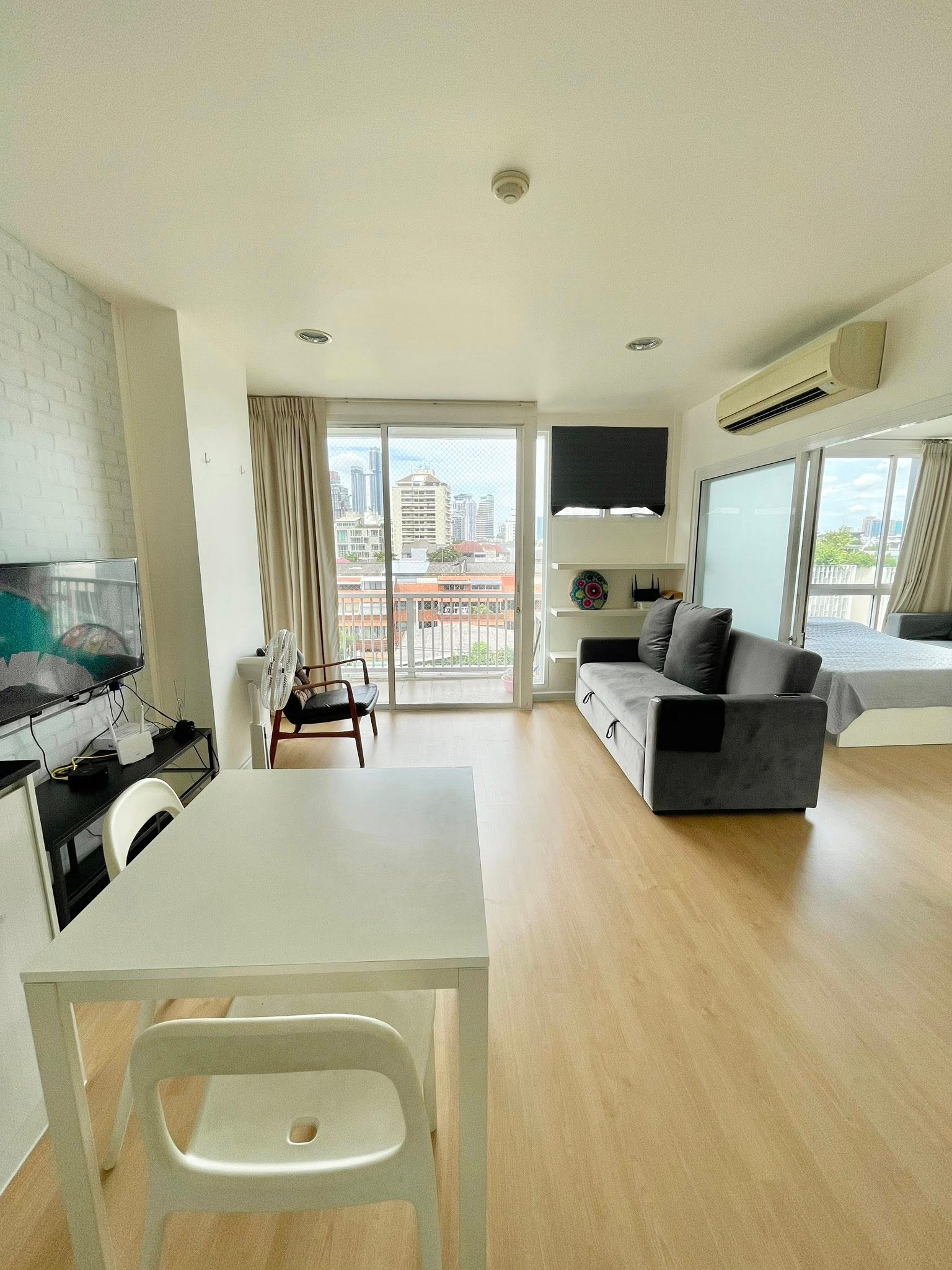 Condo for Rent – D65 Condominium | 1 Bed 1 Bath | 46 sqm | Floor 6 Building B | Ekkamai | 20,000 THB/month | Line: @323gqmho | Ref: TR0003 Condo for Rent – D65 Condominium | 1 Bed 1 Bath | 46 sqm | Floor 6 Building B | Ekkamai | 20,000 THB/month | Line: @323gqmho | Ref: TR0003