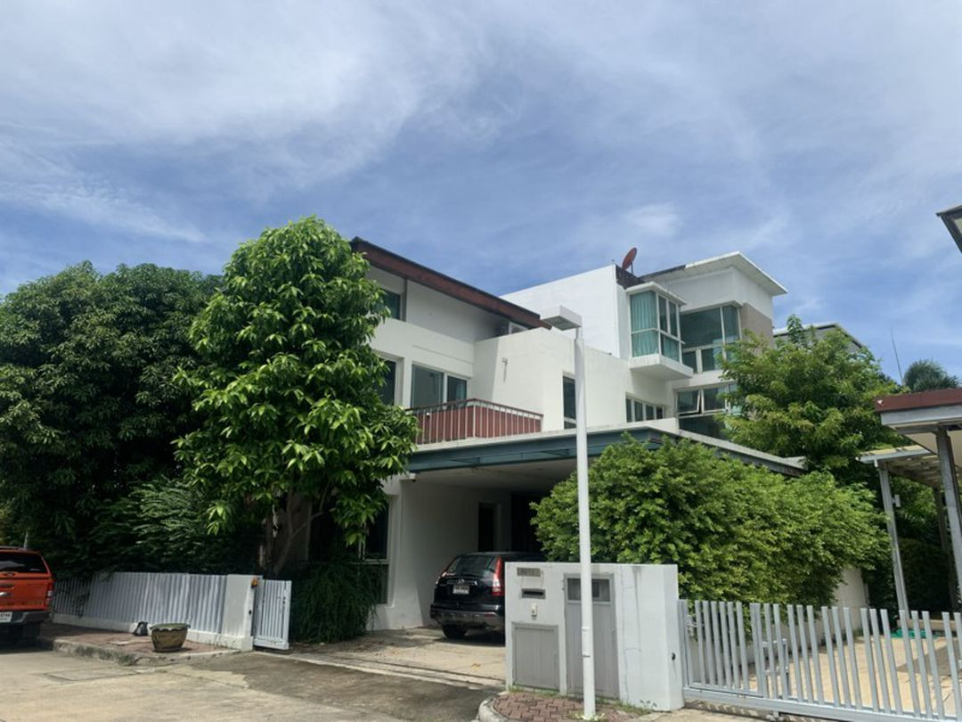 🏡 ขายบ้านเดี่ยวหรู 3 ชั้น โครงการ The Star Estate Prawet 14,500,000 บาท [MKh260501]