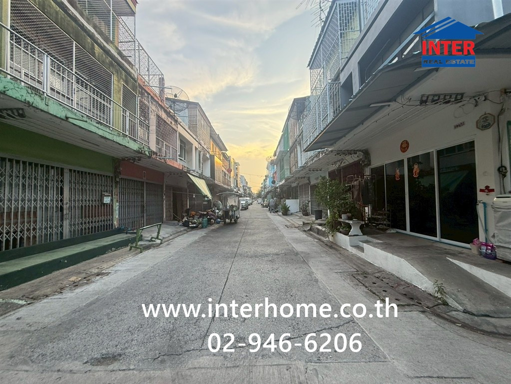 อาคารพาณิชย์ 3 ชั้น 14 ตร.ว. อาคารพาณิชย์ ซอยสุขุมวิท95 ถนนสุขุมวิท ถนนซอยพึ่งมี เขตพระโขนง กรุงเทพมหานคร – รูปที่ 4