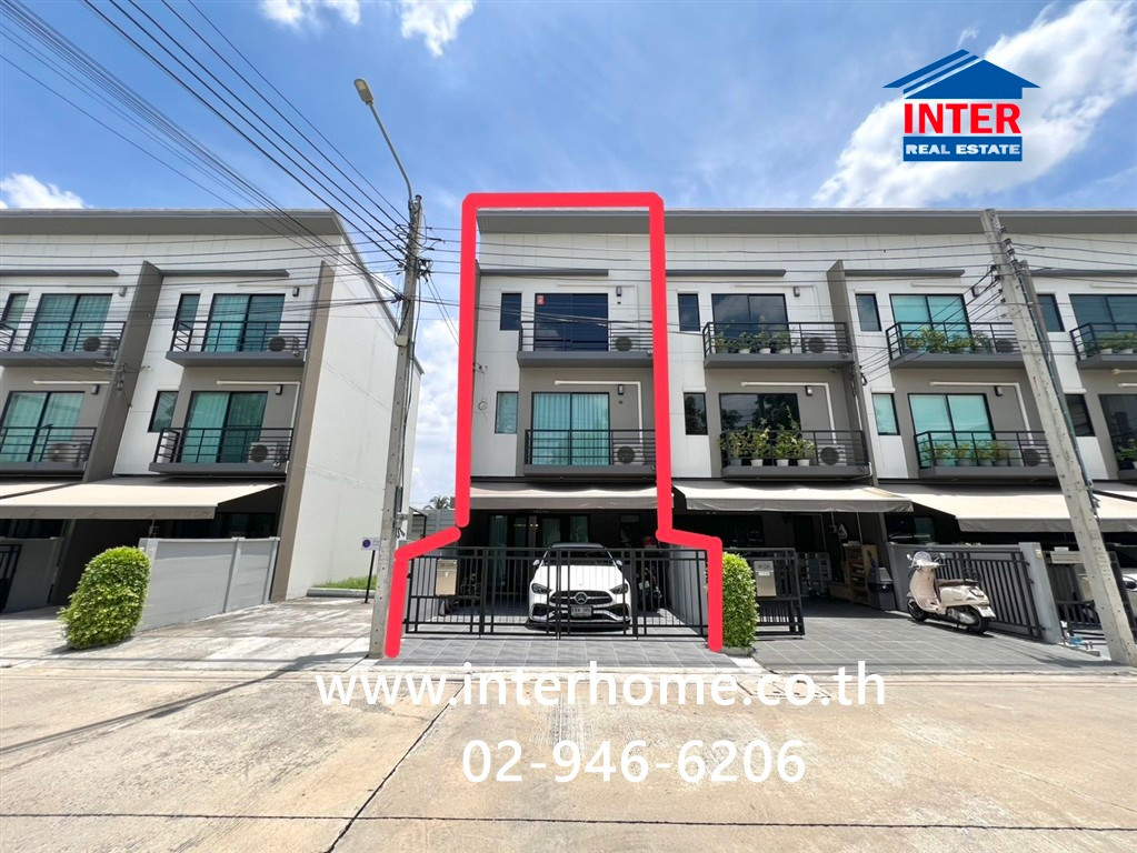 ทาวน์โฮม 3 ชั้น 20.3 ตร.ว. หมู่บ้านบ้านกลางเมือง รามอินทรา-วงแหวน ซอย01กาญจนาภิเษก6/1 ถนนคู่ขนานกาญจนาภิเษก ถนนคู้บอน เขตบางเขน กรุงเทพมหานคร