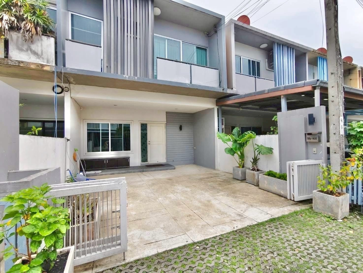 🔥🔥Code 30812🔥🔥 ┏━━━━━━🔰🔰🔰━━━━━━┓ For Rent: Newly renovated townhouse, The Plant City Village, Ladprao 71 🏠 🌐LINE ID: @fastforrentcondo 🔥🔥Code 30812🔥🔥 ┏━━━━━━🔰🔰🔰━━━━━━┓ For Rent: Newly renovated townhouse, The Plant City Village, Ladprao 71 🏠 🌐LINE ID: @fastforrentcondo