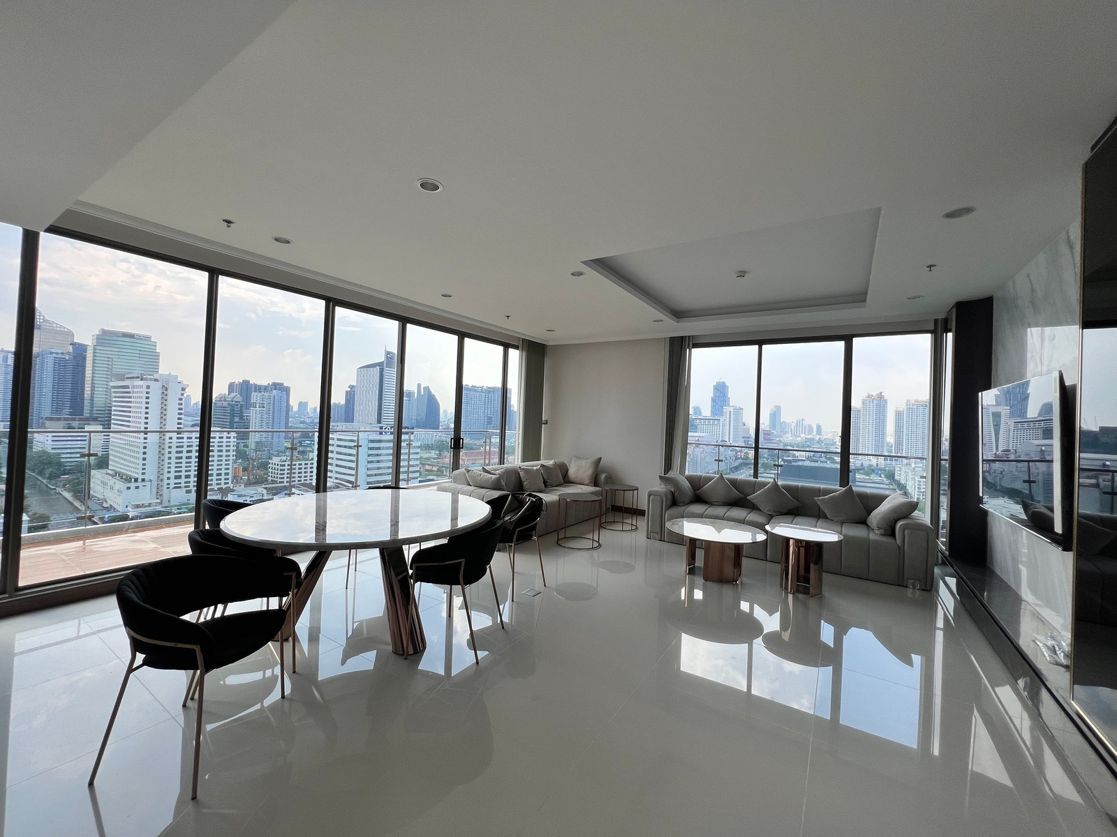 🏙️ PFD-08535 Supalai Oriental Sukhumvit 39 | High Floor 21st | Massive 164 sq.m. | Vacant &amp; Ready to Move In Supalai Oriental Sukhumvit 39