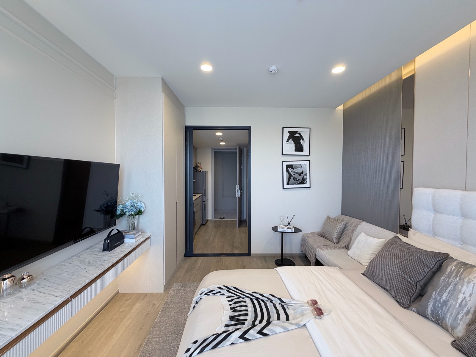 📍Project room for sale Condo on Rama 4 Road near One Bangkok. There are many rooms to choose from.