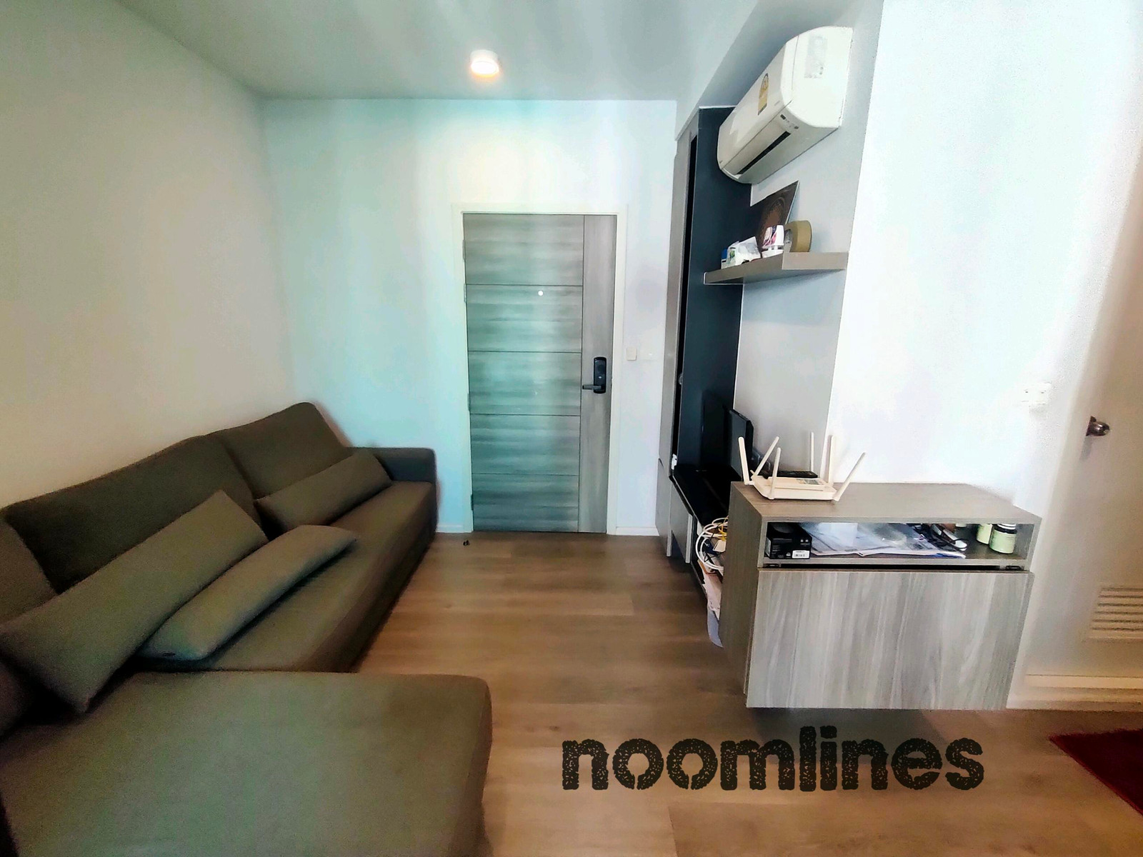For rent!! Notting Hill 105 near BTS Bearing 500m. For rent!! Notting Hill 105 near BTS Bearing 500m.