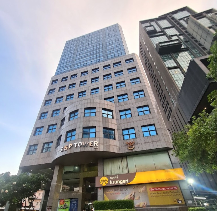  SSP building, Ekkamai main Road, Whole-Floor strata title unit completely Renovated