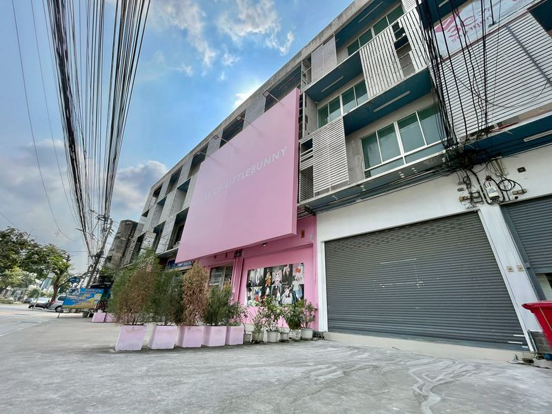ให้เช่าอาคารพาณิชย์ 4 ชั้น ติดถนนลาซาล (สุขุมวิท 105) บางนา – รูปที่ 2