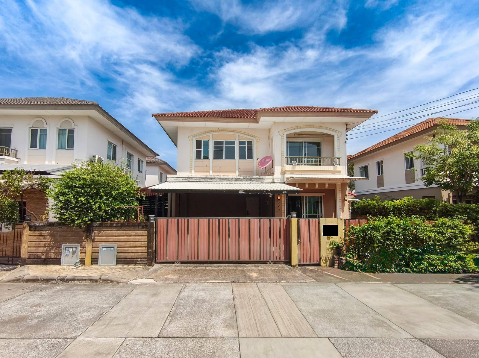 บ้านรีโนเวทแล้ว ฟรีโอน 50.7ตรว 3นอน2น้ำ บ้านเดี่ยว 2 ชั้น ภัสสร เพรสทีจ อ่อนนุช บ้านรีโนเวทแล้ว ฟรีโอน 50.7ตรว 3นอน2น้ำ บ้านเดี่ยว 2 ชั้น ภัสสร เพรสทีจ อ่อนนุช