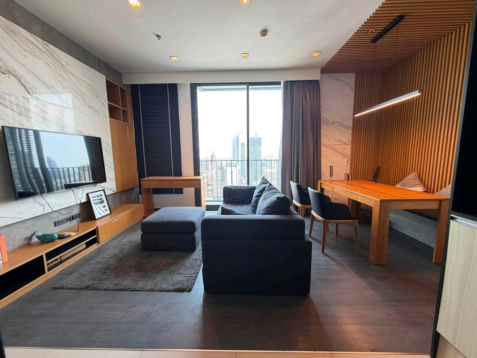 ✨ ห้องใหญ่ 2 ห้องนอน ชั้นสูง ใจกลางอโศก — Fully Furnished ใกล้ทั้ง BTS และ MRT พร้อมเข้าอยู่ทันที! – รูปที่ 2