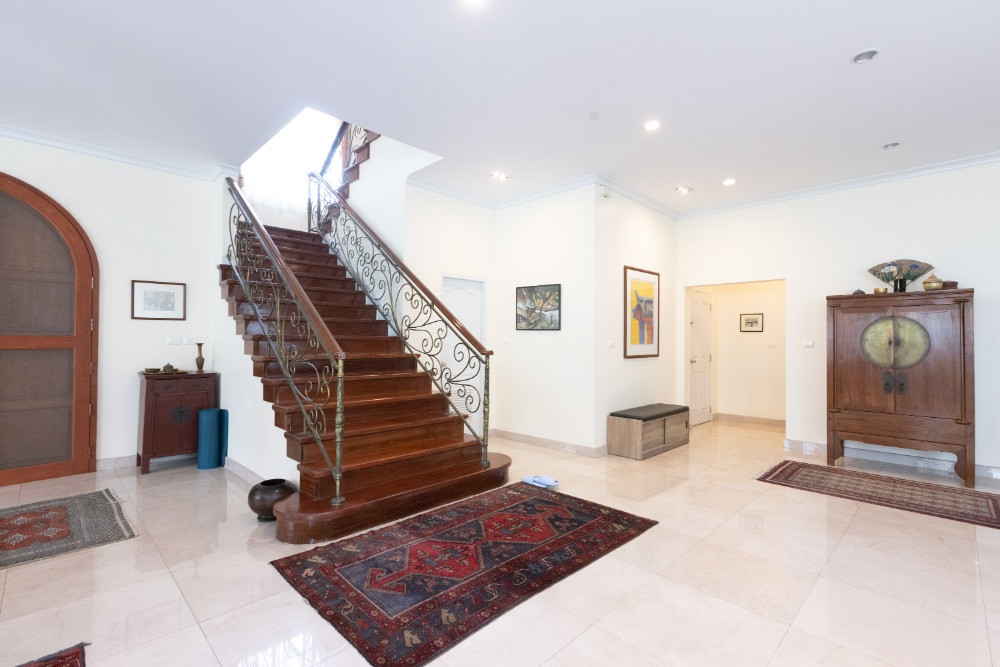 🏡 **ขายบ้านเดี่ยวหรู หมู่บ้านโกลเด้นนครา อ่อนนุช 65** – รูปที่ 4