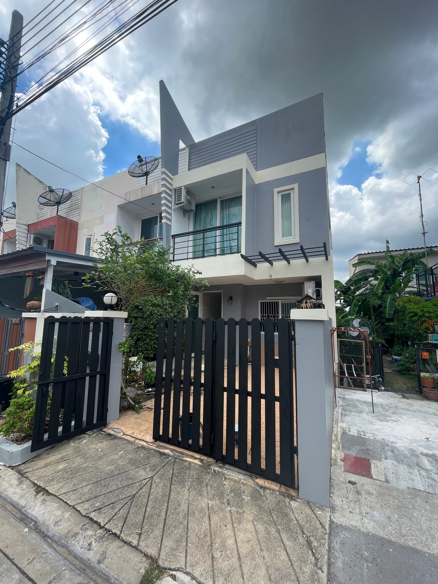 🔥ขาย บ้านทาวน์เฮ้าส์ ราคาดี ทำเลสะดวก ✅ เมอริท แกรนด์ ดอนเมือง Merit Grand Donmuang ใกล้สนามบินดอนเมือง 🔥ขาย บ้านทาวน์เฮ้าส์ ราคาดี ทำเลสะดวก ✅ เมอริท แกรนด์ ดอนเมือง Merit Grand Donmuang ใกล้สนามบินดอนเมือง