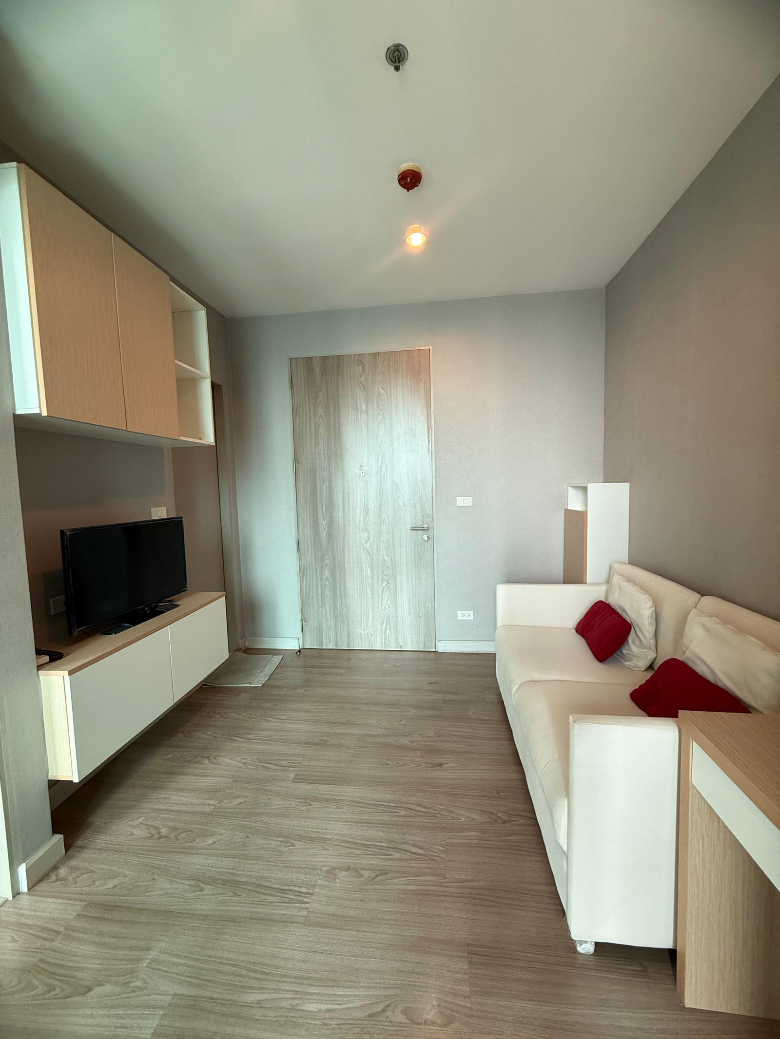 For Rent: 🏙️The Capital Ratchaprarop-Vibha – 1BR, Fully Furnished For Rent: 🏙️The Capital Ratchaprarop-Vibha – 1BR, Fully Furnished