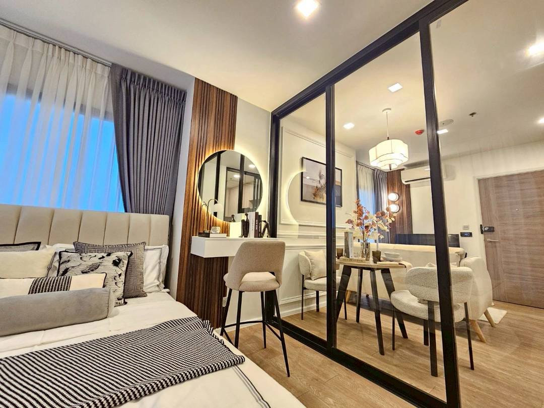 Urgent sale, sample room, inexpensive price, 2 bedrooms, Modiz Sukhumvit 50, hot location, Sukhumvit, extremely convenient travel. For employees working in the Rama 4 and Asoke areas, the renovated room is beautiful and complete. Urgent sale, sample room, inexpensive price, 2 bedrooms, Modiz Sukhumvit 50, hot location, Sukhumvit, extremely convenient travel. For employees working in the Rama 4 and Asoke areas, the renovated room is beautiful and complete.