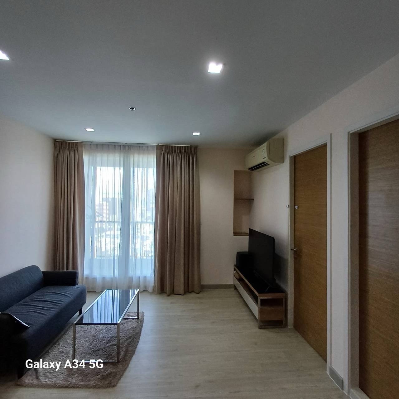 🩷Rent/sell Condo Rhythm Phahon Ari, 2 bedrooms, 2 bathrooms, BTS and Pearl Building view, size 65.21 sq m. Ready to transfer, no bank attached, newly renovated, ready to view at the end of June 2026. Interested, line @900cqqhk tel 0859114585 🩷
Selling for 🩷Rent/sell Condo Rhythm Phahon Ari, 2 bedrooms, 2 bathrooms, BTS and Pearl Building view, size 65.21 sq m. Ready to transfer, no bank attached, newly renovated, ready to view at the end of June 2026. Interested, line @900cqqhk tel 0859114585 🩷
Selling for