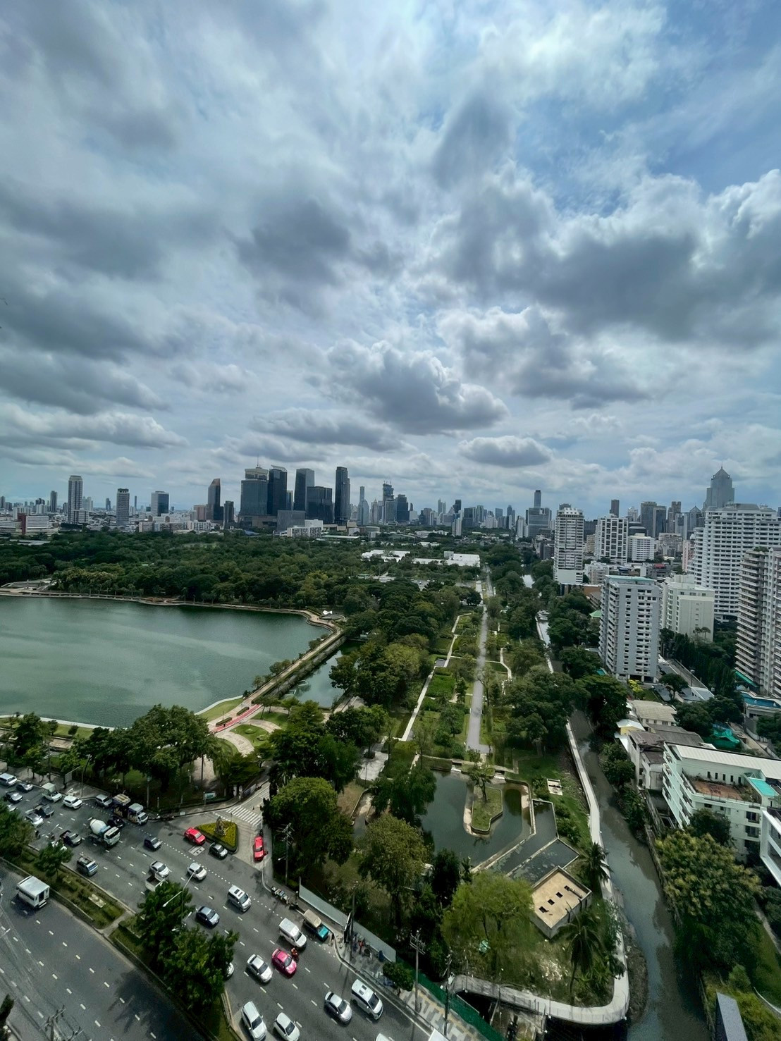 For sale ✨The Lakes✨3 beds 3 baths, Size 414.45 sqm., near BTS / MRT Asole/Sukhumvit (0.6 km) Tel.0982645161 For sale ✨The Lakes✨3 beds 3 baths, Size 414.45 sqm., near BTS / MRT Asole/Sukhumvit (0.6 km) Tel.0982645161