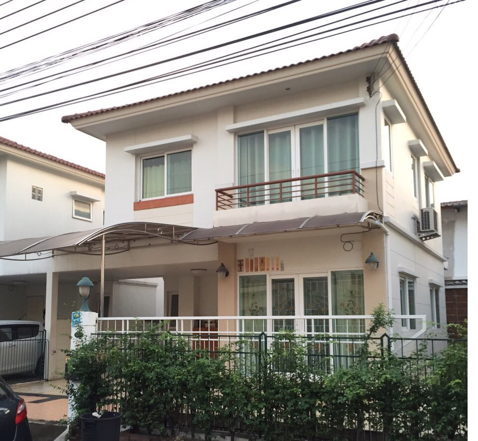 Semi-detached house for rent, Supalai Ville Laksi-Don Mueang, near Harrow International School and Don Mueang Airport.