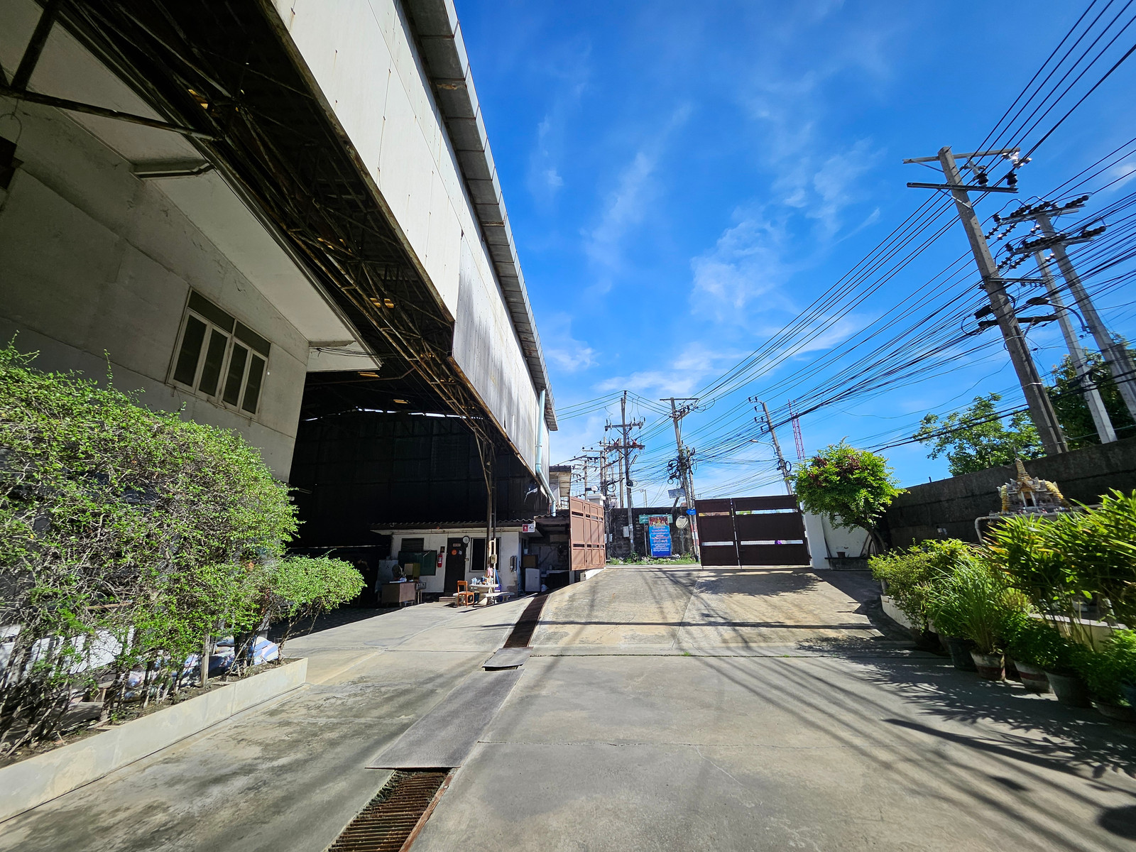 Factory for Sale with Factory License (Ror.Ngor.4) at Soi Poochaosamingprai 6, Samrong, Samut Prakan Factory for Sale with Factory License (Ror.Ngor.4) at Soi Poochaosamingprai 6, Samrong, Samut Prakan