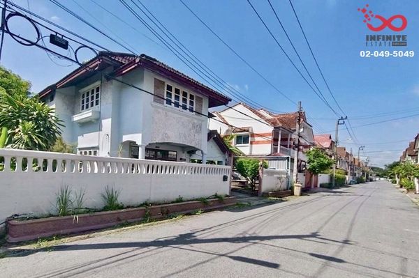 2-story detached house for sale, 70 sq m, Rangsiya, Ramintra 74, near MRT Bang Chan Station.