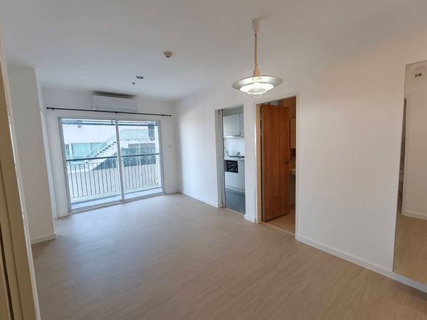 For Sale – SYM Vibha-Ladprao Condo Great value condo at the prime 5 Ladprao Intersection location with pool view, close to offices, shopping malls, BTS &amp; MRT. Perfect for living or investment.
