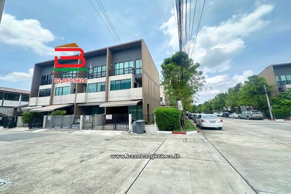 3-story townhome, Baan Klang Muang Lat Phrao-Serithai (Soi Seri Thai 52), corner house, area 33.3 sq m, Seri Thai Road, Khan Na Yao Subdistrict, Khan Na Yao District