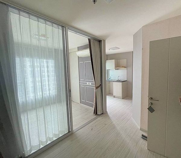 CY0402075 - Condo for sale, Aspire - Rattanathibet 2, Building A, 14th floor, good location next to Rattanathibet Road. Near the MRT Purple Line. Bang Kraso Station, only 250 meters, near Nonthaburi Government Center.