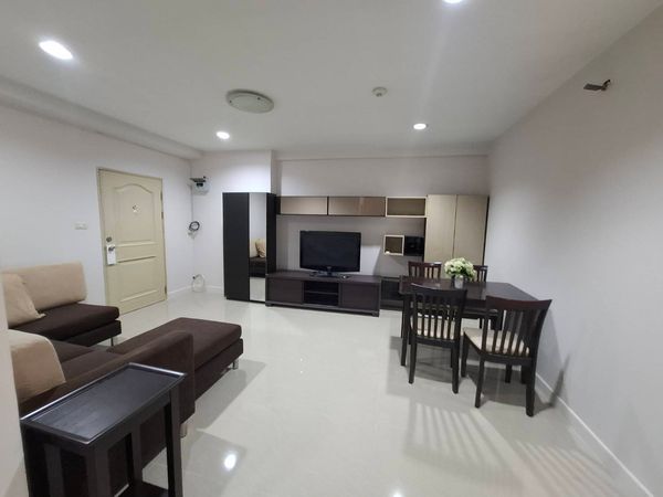 Spacious Home-Like Condo! 73.51 sq.m. Near Bang Sue District Office &amp; MRT Bang Sue – For Sale: Baan Ing Rak Condo, 3 Bedrooms, 2 Bathrooms, Fully  Furnished 