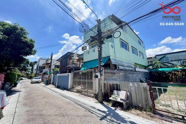 ขายบ้านเดี่ยว 3 ชั้น 20 ตร.ว.ซอยลาดพร้าว 80 วังทองหลาง ขายถูก ใกล้ทางด่วนรามอินทรา–อาจณรงค์