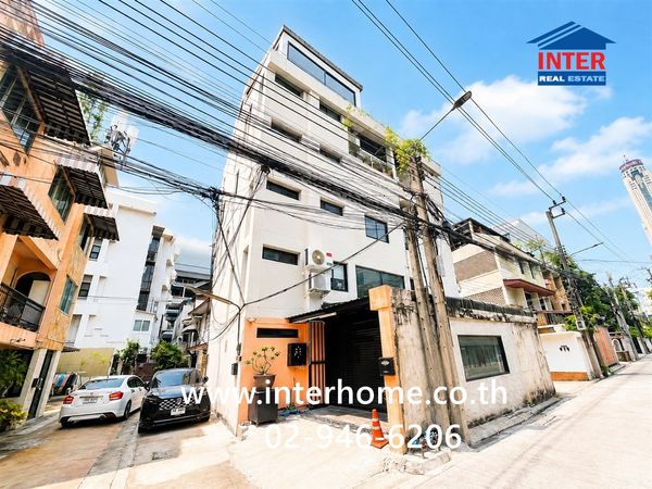 Townhome, 4 floors, 33.3 sq m. Townhome, Soi Kolit, Phaya Thai Road, Phetchaburi Road, Ratchathewi District, Bangkok.