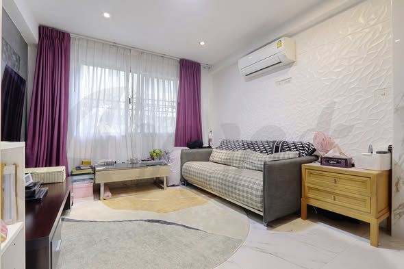 🔥For Sale: Spacious Century Park Condominium Near Central Ladprao & Union Mall, Corner Unit on 2nd Floor, Great Value at an Attractive Price