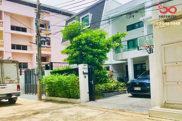 Townhome for sale, Athens House, Sukhumvit 71, Pridi Banomyong 41, near BTS Phra Khanong, 2 floors, 42 sq m.