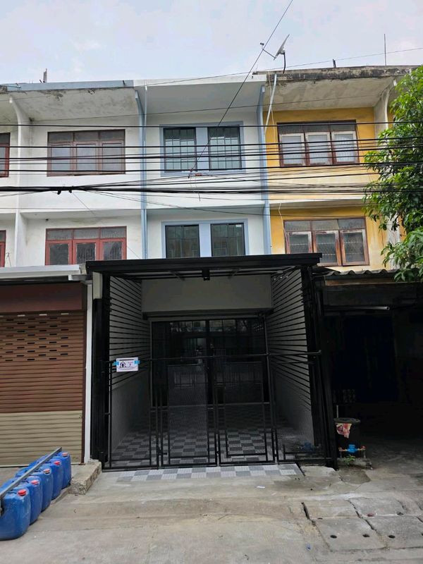 💫ขาย อาคารพาณิชย์ ประชาอุทิศ 87💫
🏢อาคารพาณิชย์รีโนเวทใหม่ สไตล์โมเดิร์น เหมาะทำ Office, Home Office, ร้านค้า หรืออยู่อาศัย

✨รีโนเวทใหม่ พร้อมใช้งาน
✨อาคารพาณิชย์ 3 ชั้น ทำเลประชาอุทิศ 87
✨เหมาะทำ Office, Home Office, ร้านค้า, ร้านนวด, ร้านเสริมสวย, ร้